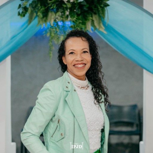Dione Santerio 