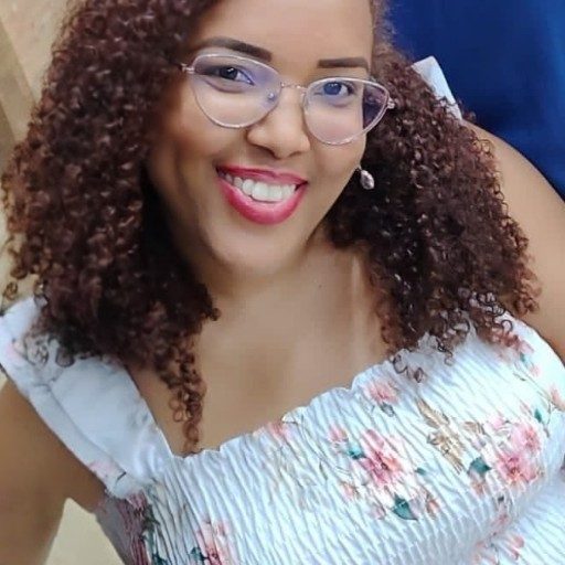 Helen Carmo