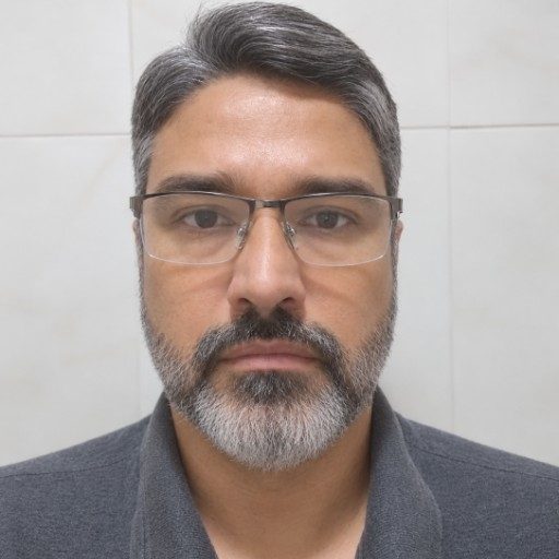 Carlos Torres