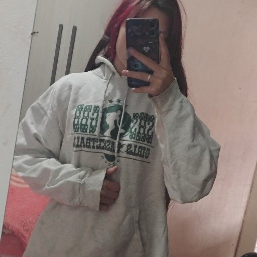 Yasmím claudina Alves dos Santos
