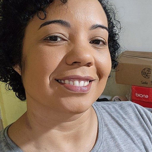 Lucrécia da Silva Ferreira dos Santos 